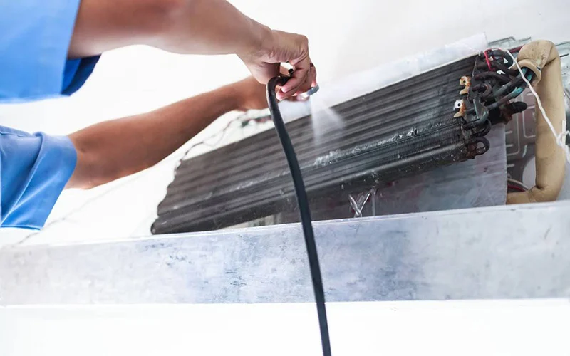 Vệ sinh dàn lạnh quận 1