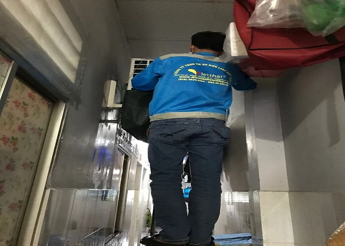Thợ vệ sinh máy lạnh quận 11