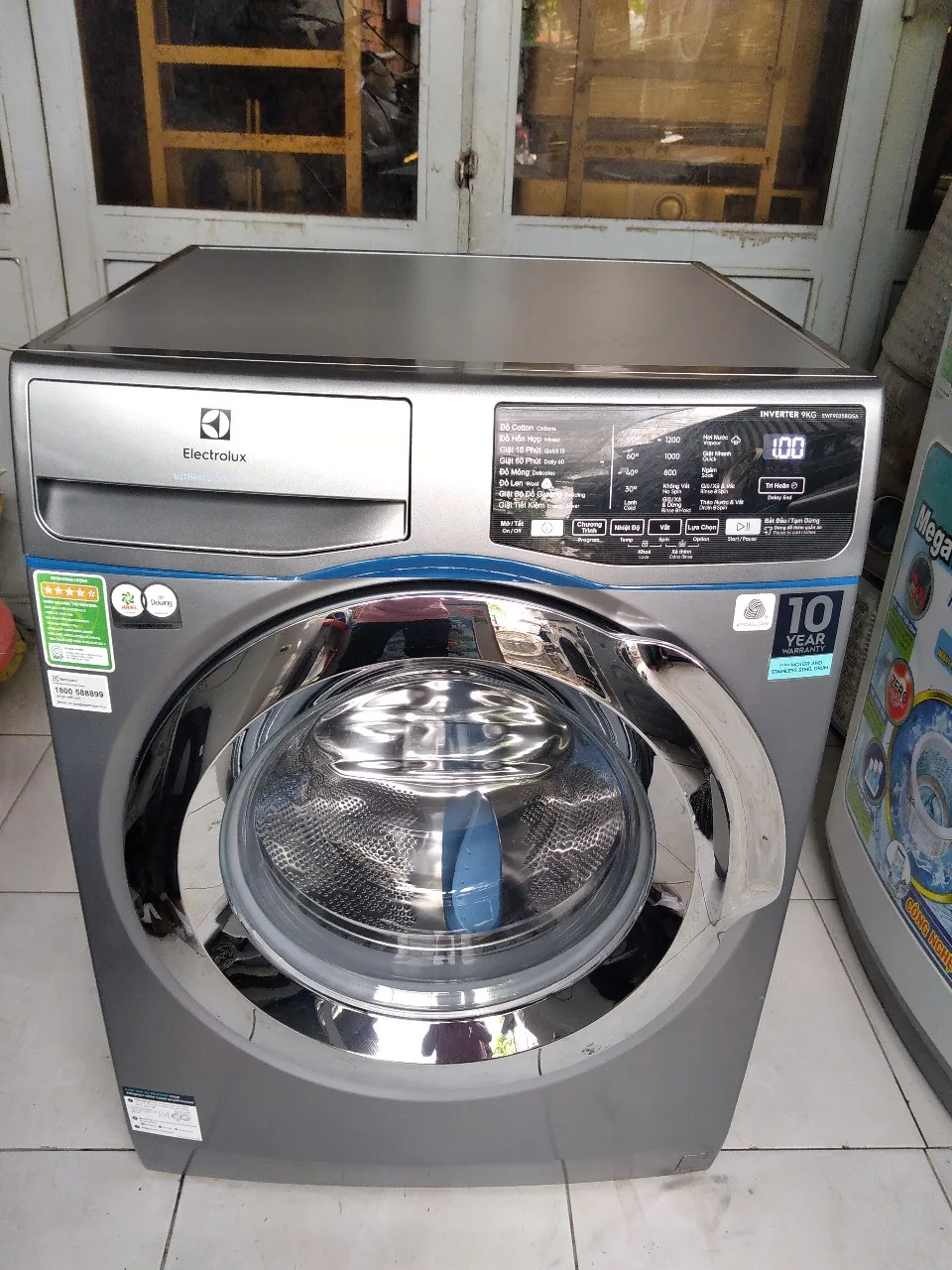 Máy Giặt Electrolux Inverter 9Kg EWF9025 Mới 90%