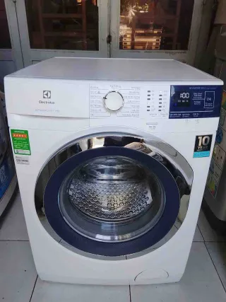 Máy giặt Electrolux Inverter 10 Kg model EWF1024BDWA mới 90%